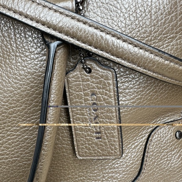 Coach Mercer Metallic Grey Triple Compartment Bag W/Turnlock Closure 37575 - Picture 2 of 11